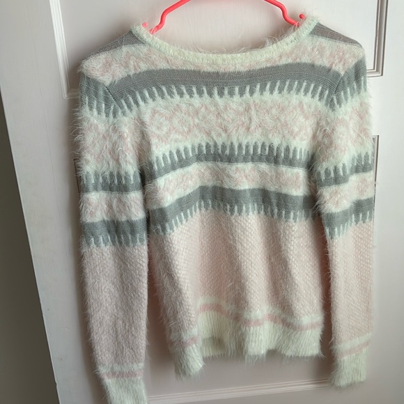 Pink and white and gray sweater - Picture 1 of 3